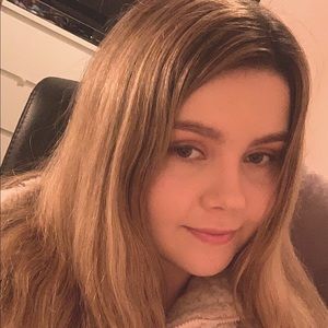 Meet your Posher, Alisa